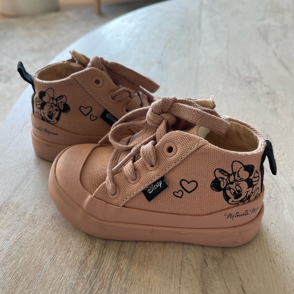 Zara Mini Mouse high tops - Picture 1 of 4